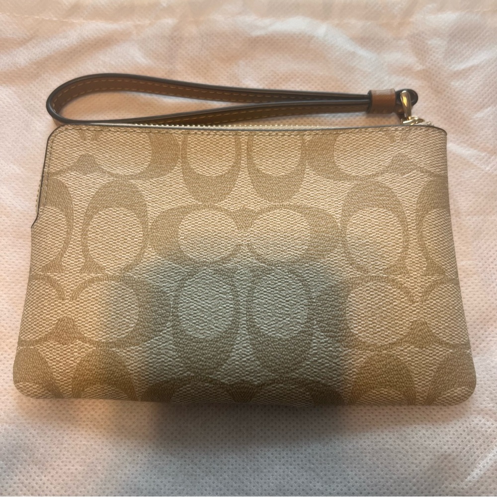 Coach Wristlet with Gold Zipper - Picture 4 of 6